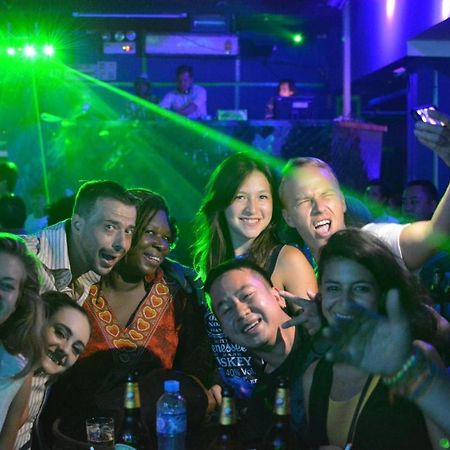 Lucky Backpacker Hostel Vientiane Dış mekan fotoğraf