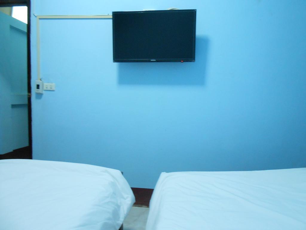 Lucky Backpacker Hostel Vientiane Oda fotoğraf