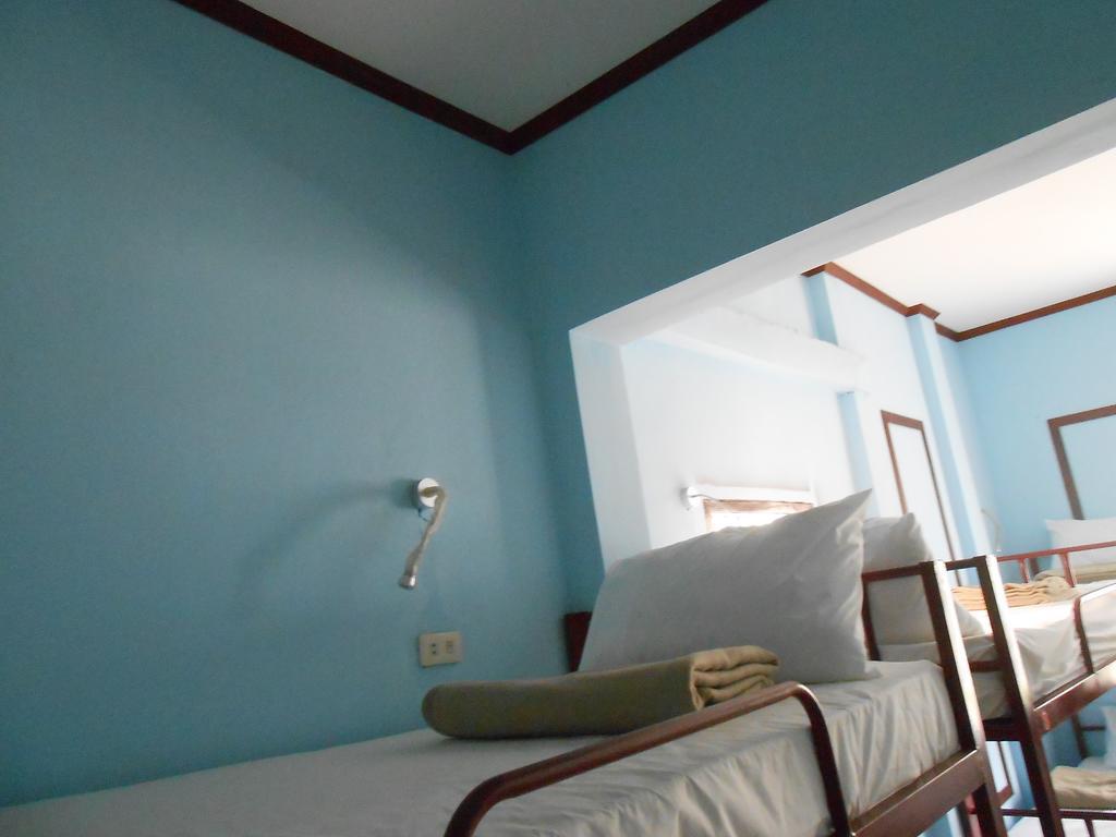 Lucky Backpacker Hostel Vientiane Dış mekan fotoğraf