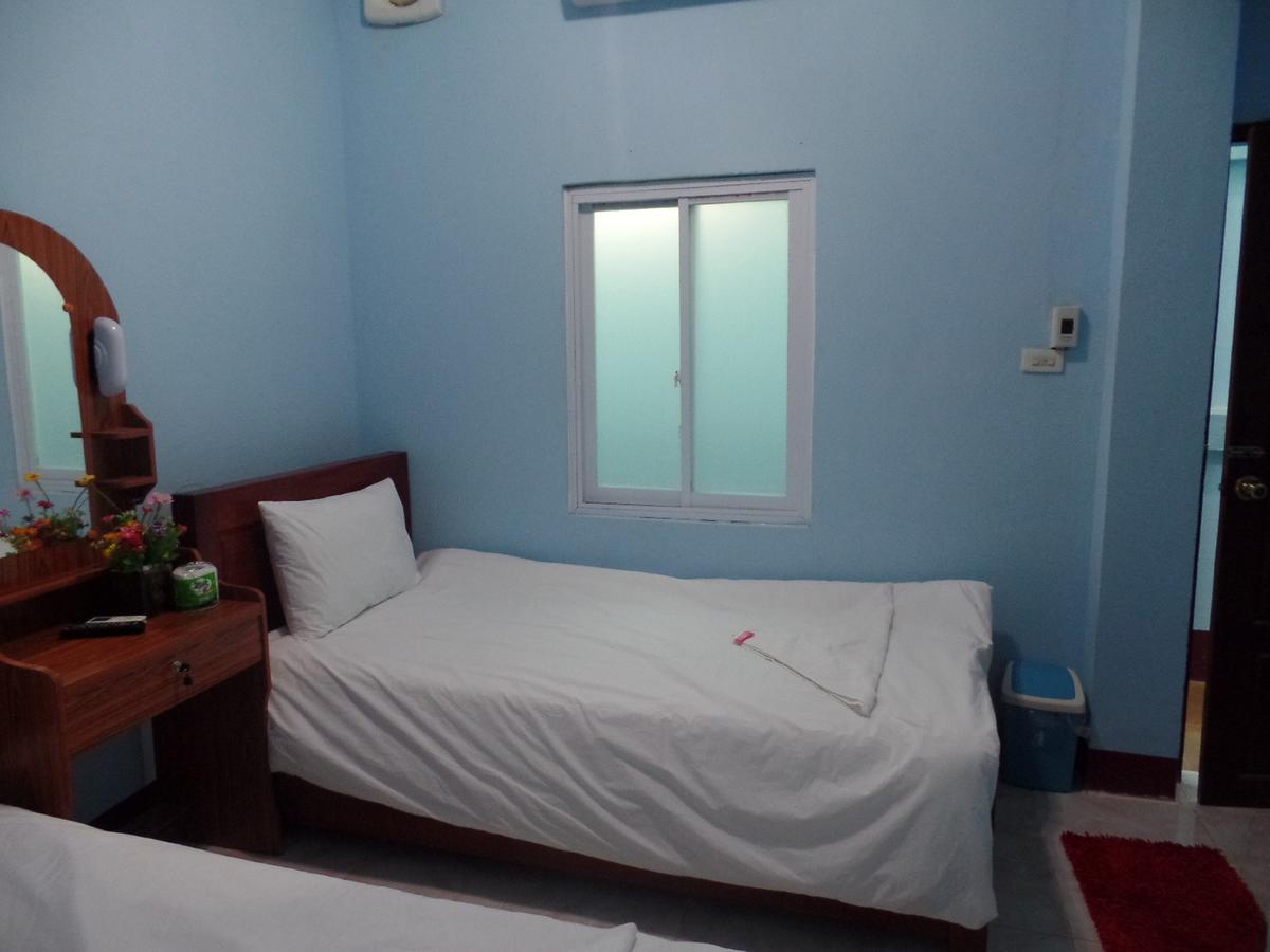 Lucky Backpacker Hostel Vientiane Oda fotoğraf